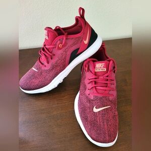 Womens Nike Flex Tr9